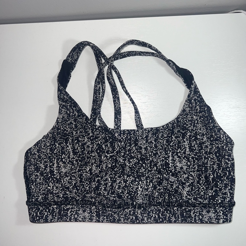Lululemon sports bra